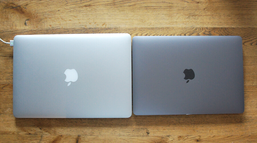 MacBook Air2012モデルと2021モデルの比較閉じた状態